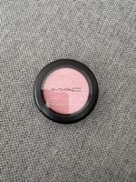 M.A.C - extra dimension blush - into the pink