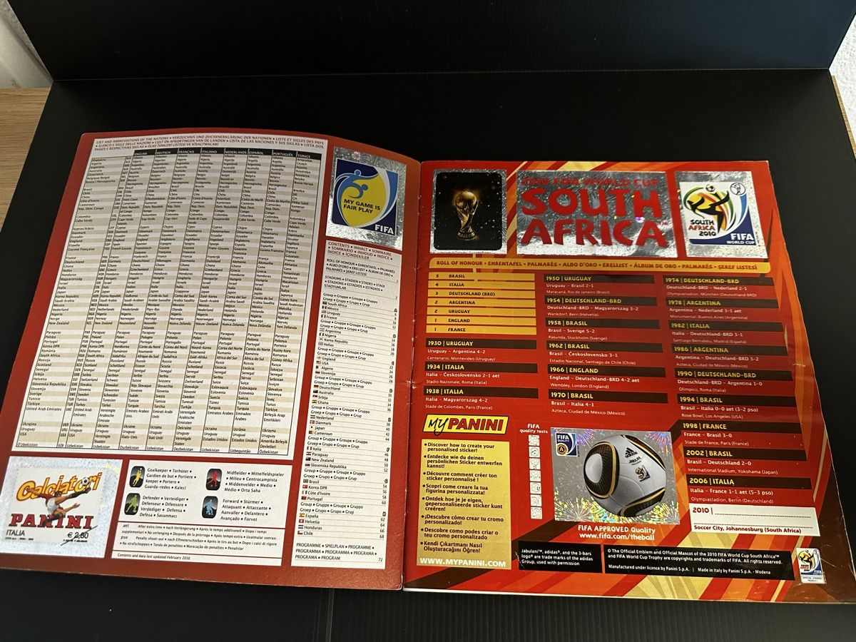 Panini Album: Panini WM Album 2010 & 2014 komplett – Usato da Niederbipp venduto da Roeschu77 2