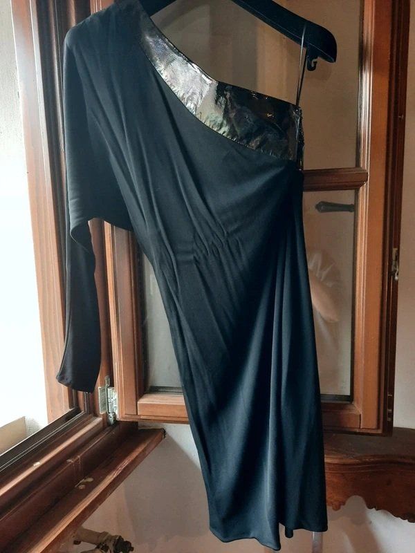 Gucci Kleider: Gucci Tom Ford Kleid fr S – Neu (gemäss Beschreibung) aus Bern von waves0 2