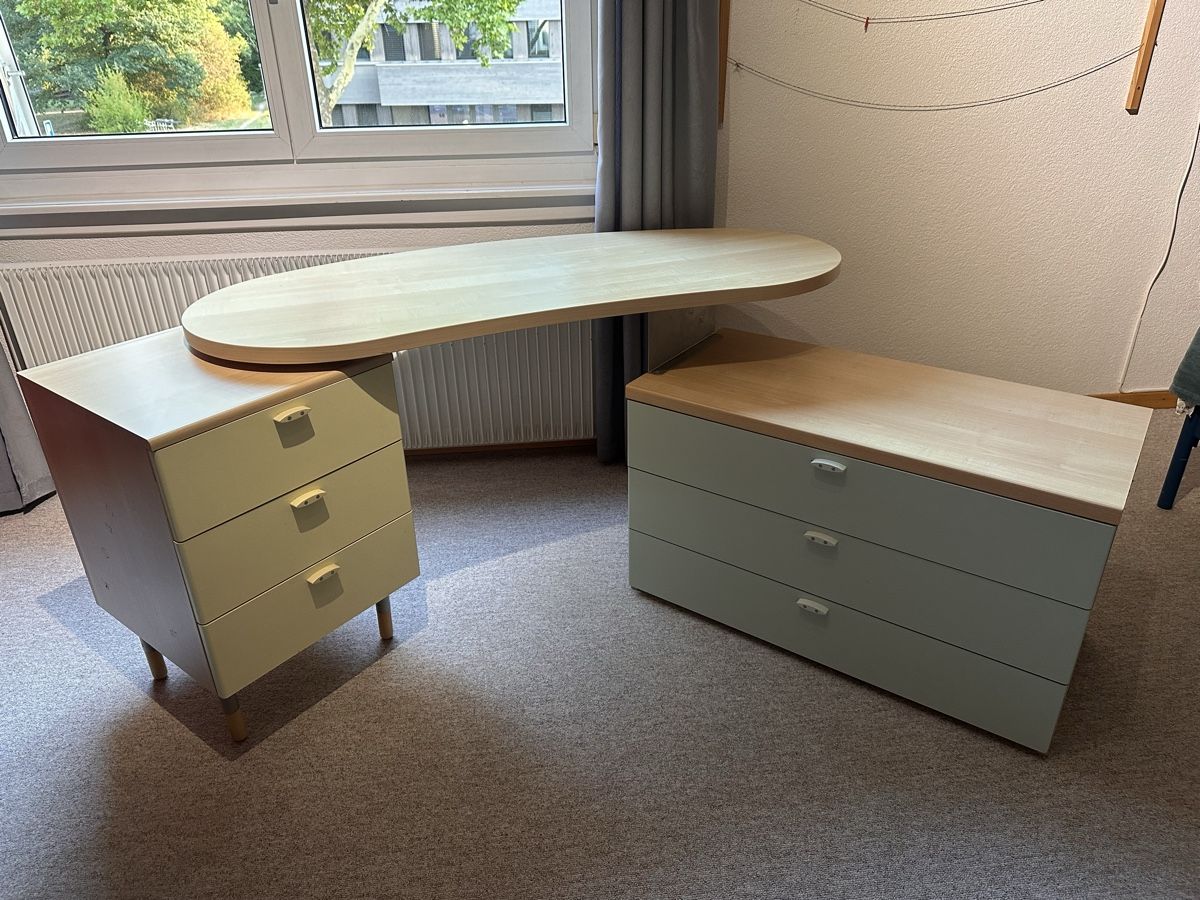 Schreibtische: Schreibtisch mit 2 Schubladen-Elementen – Gebraucht aus Ittigen von Carleu 2