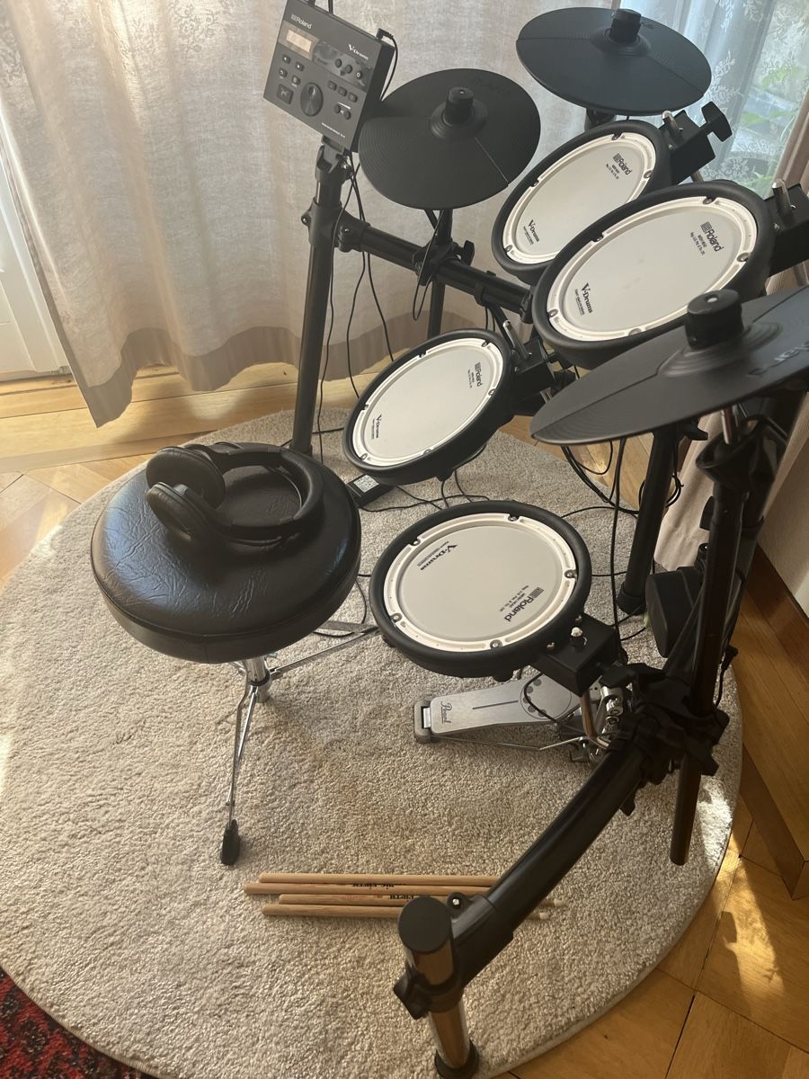 Roland Strumenti musicali: Roland E Drum Kit 07DMK  – Usato da Zürich venduto da Gutsli 3