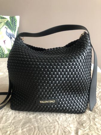 Valentino Tasche schwarz, geflochten, neuwertig