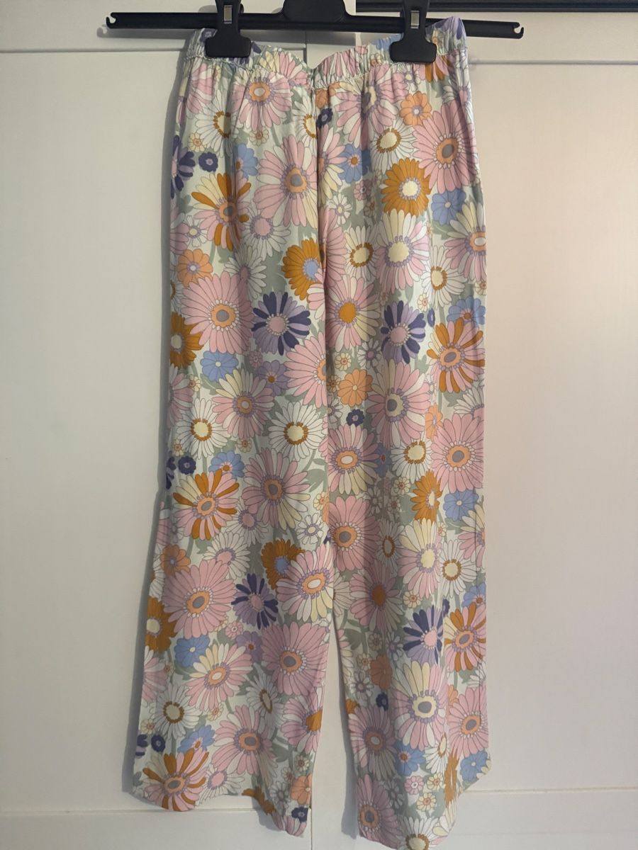 H&M Lotti & Set di vestiti: Set H&M Grösse 134 – Usato da dietikon venduto da nrizzo26 4