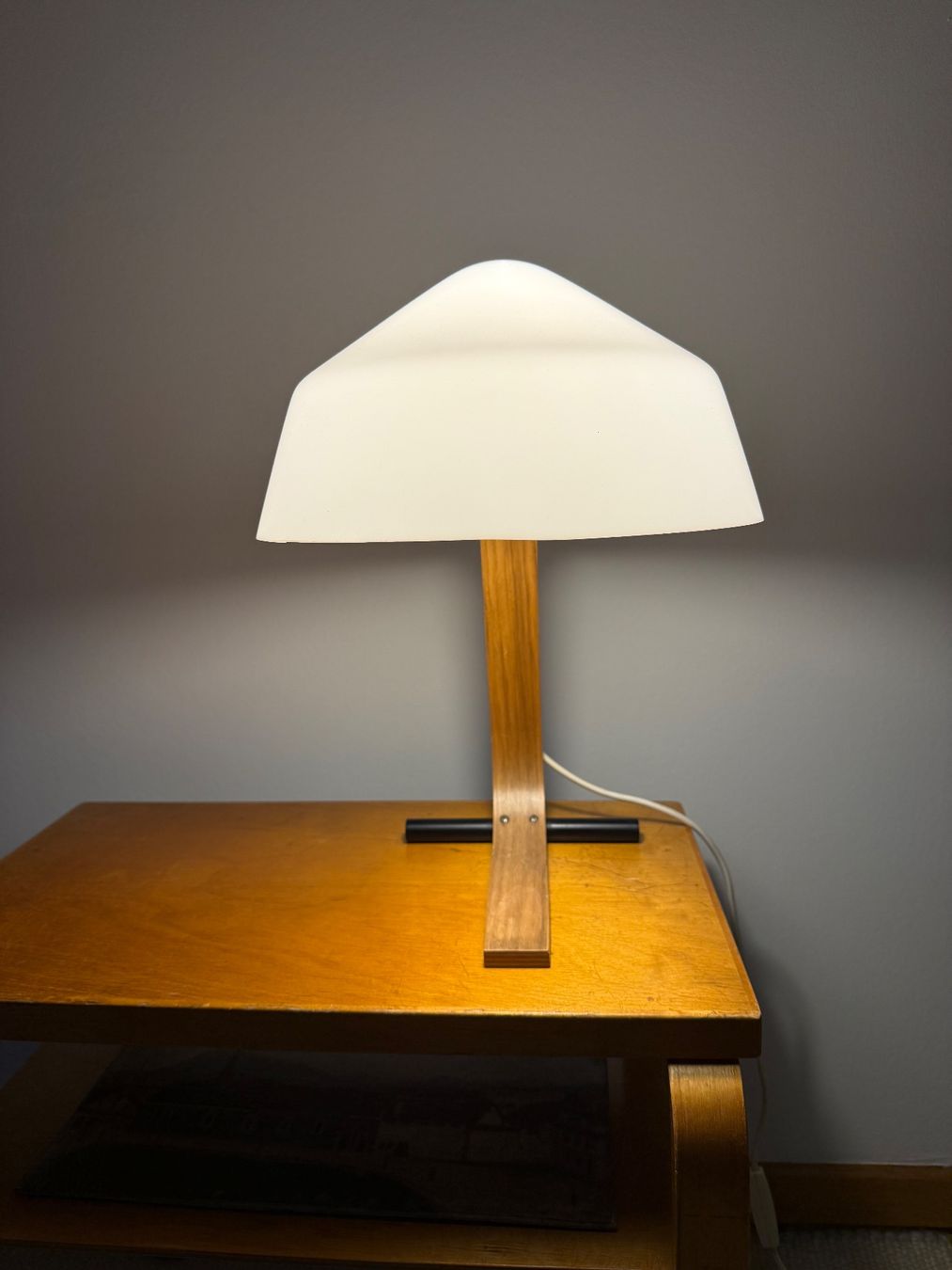 Temde Leuchten Lampade: Midcentury Tischlampe von Temde 60er – Usato da Luzern venduto da Mamutpe