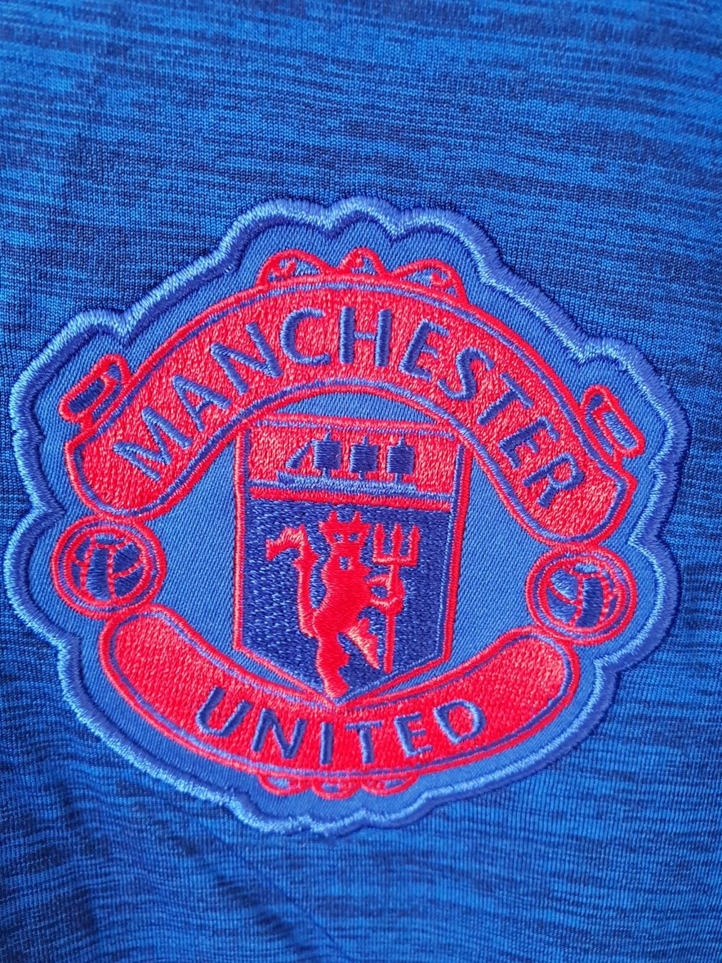 Adidas Canottiere & Pantaloni: Fussballtrikot Manchester United – Usato da Glattbrugg venduto da 88LupoAlberto67 1