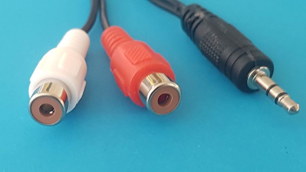 Hama Adapter 1x Cinch Stecker Auf 2x Cinch Buchse - RCA Audio Adapterkabel Flexibel & Langlebig