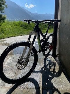 GT Vélos: GT Sanction Expert 27,5 – D'occasion à Brig par Aquamann 2