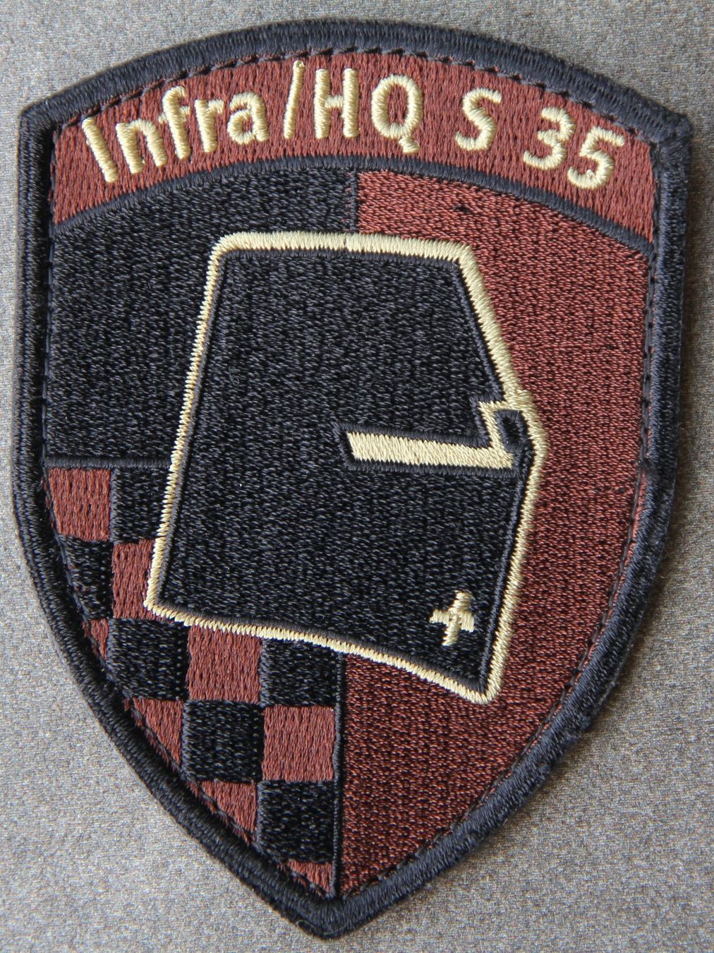 Schweizer Armee Plaketten & Abzeichen: Infra / HQ S 35, Badge – Gebraucht aus Belp von Tomsek