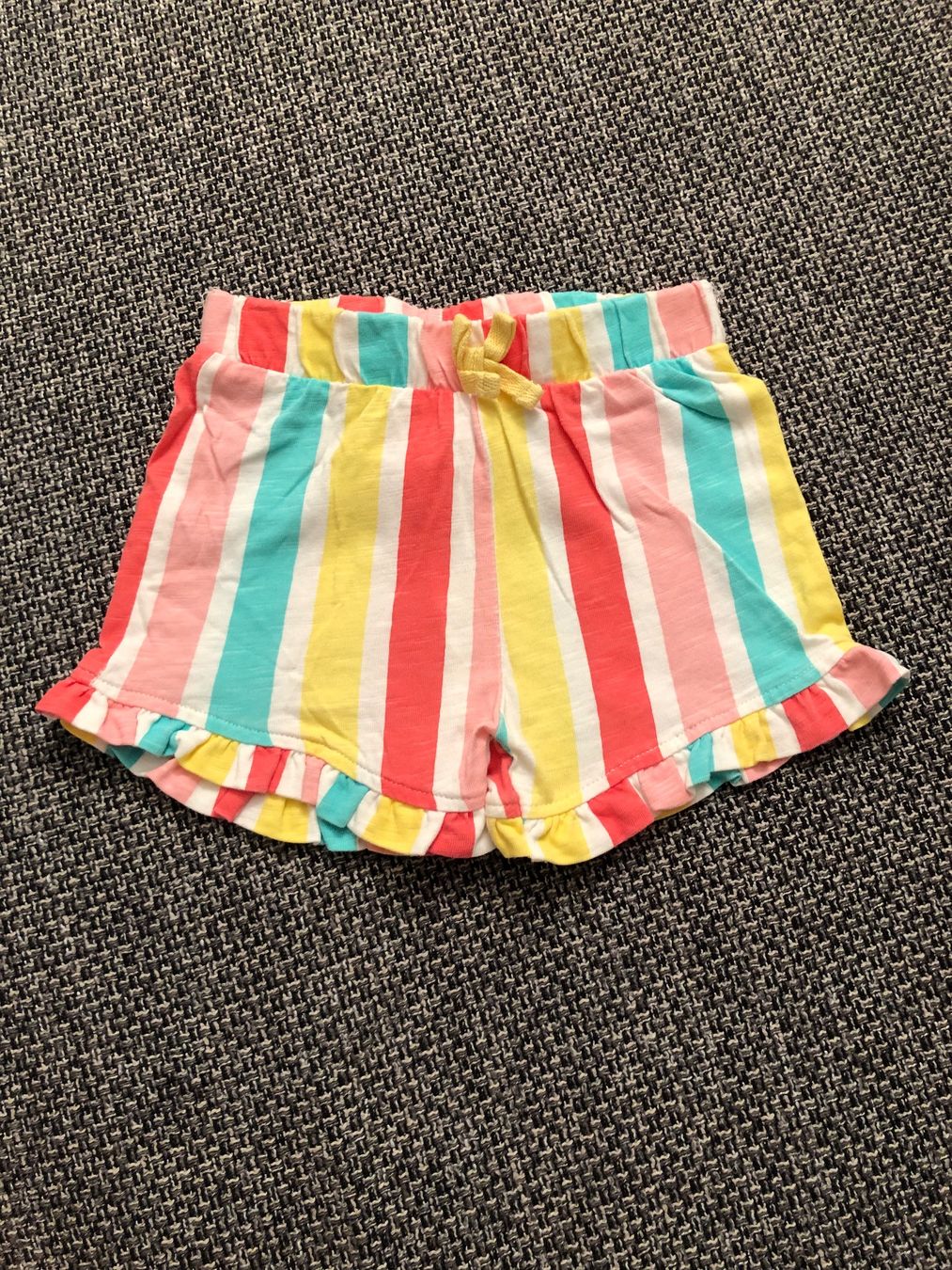 Pantaloni: Kinder Shorts, Gr. 74 – Nuovo (secondo la descrizione) da Langnau am Albis venduto da snla_scc9