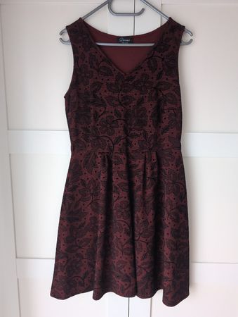 Kleid Damen Gr. 38 bordeaux, Spitzenoptik aus flies