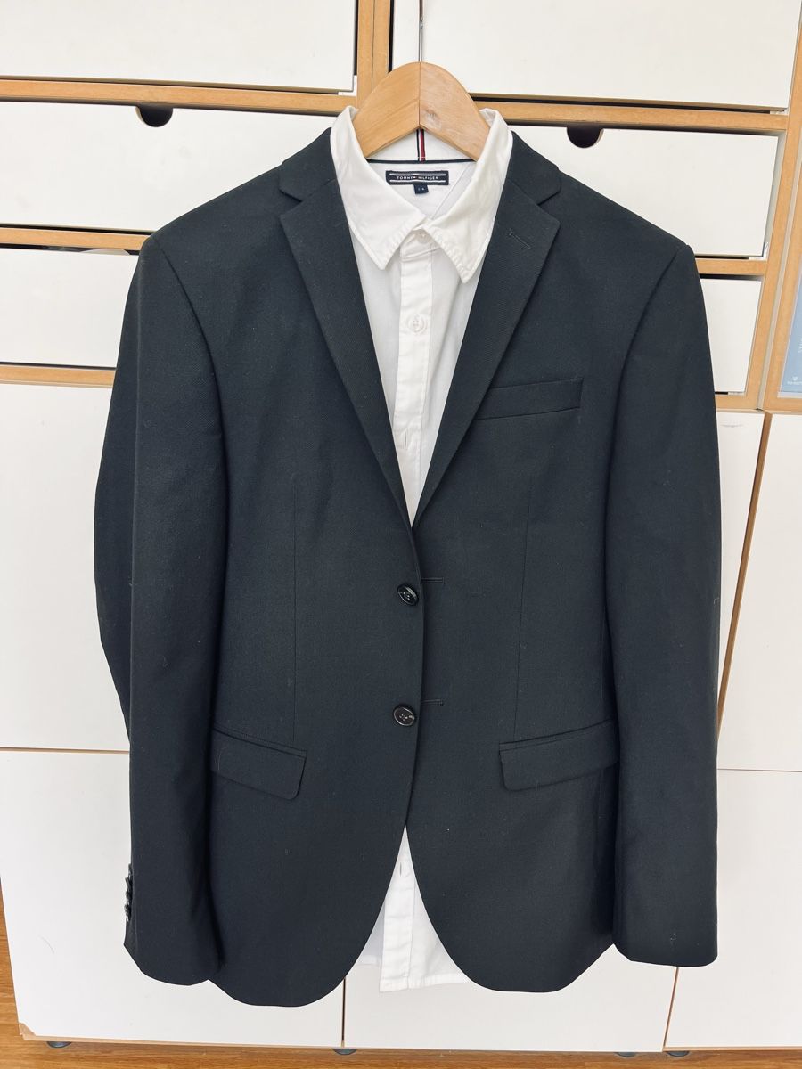 S.Oliver Completi: Tommy Hilfiger & S. Oliver Anzug Hemd 176 – Nuovo (secondo la descrizione) da Küsnacht ZH venduto da madrilena77
