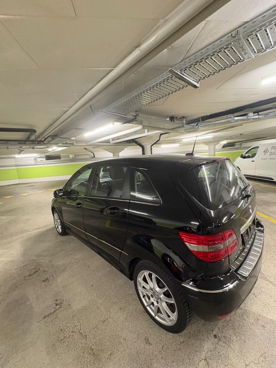 Mercedes-Benz Automobili: Mercedes B 180 – Usato da Bülach venduto da fat_wx57 6