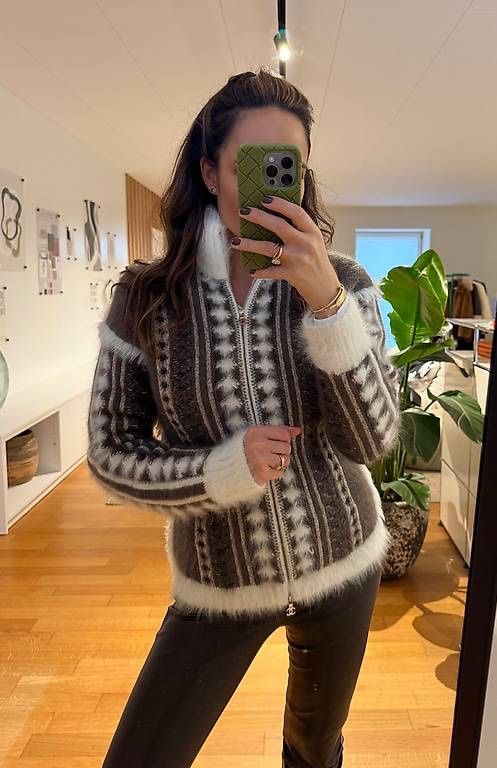 Chanel Giacche: CHANEL CARDIGAN JACKE – Nuovo (secondo la descrizione) da Schwyz venduto da bofb