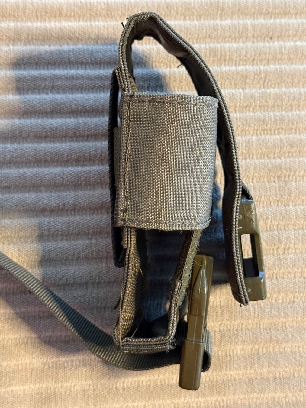 Schweizer Armee Uniformen: Tasche Multifunktion MBAS - Schweizer Armee – Neu (gemäss Beschreibung) aus Brütten von Hst1 3