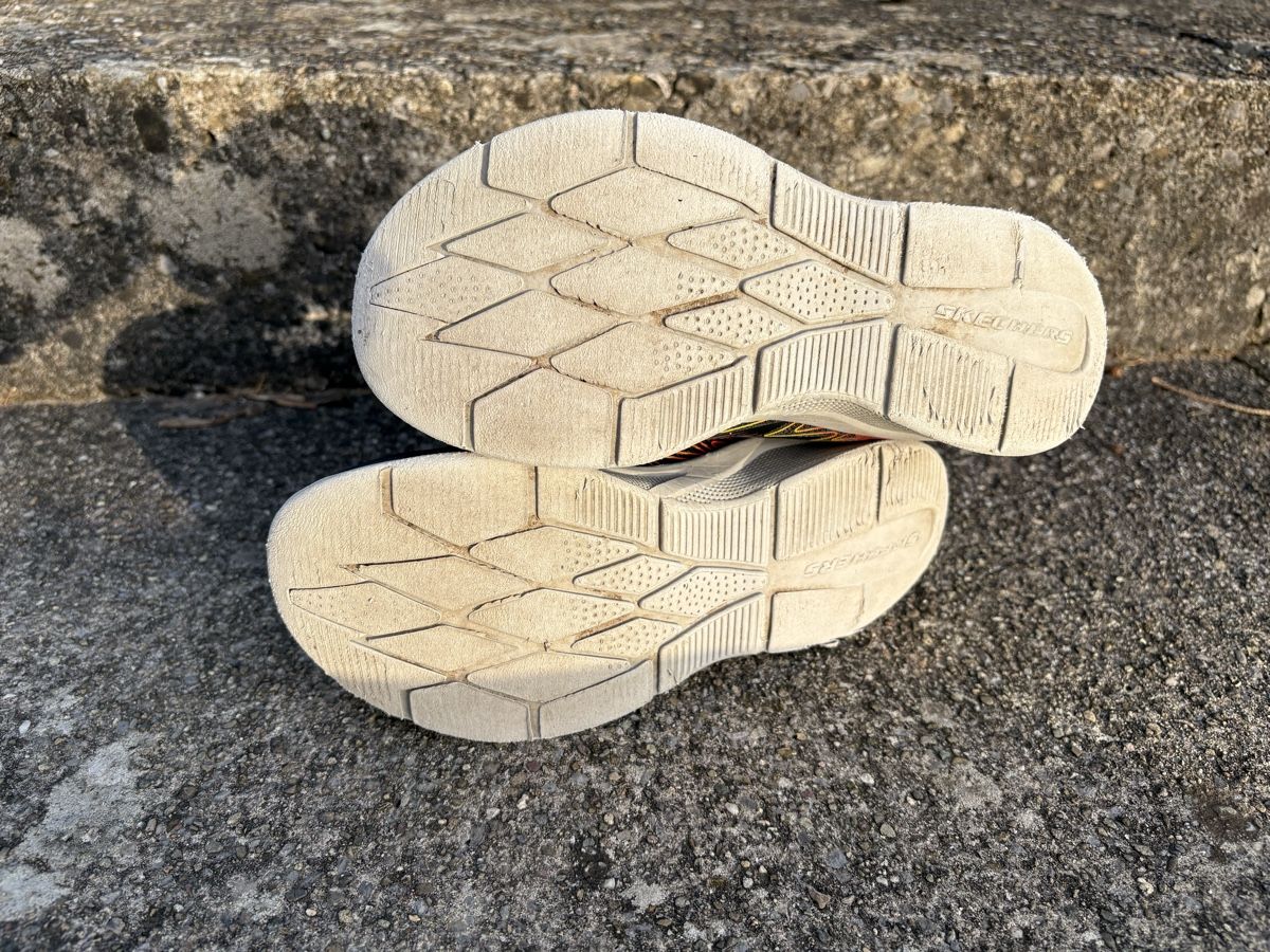 Skechers Scarpe da uomo: Turnschuhe Skechers Grösse 32 – Usato da Pfäffikon ZH venduto da rue78 3