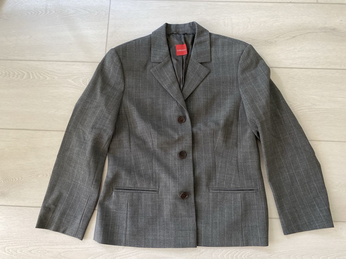 Giacche: Blazer Marke Olsen Gr.40(siehe Mass) – Usato da Strengelbach venduto da Xycy