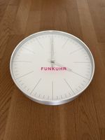 Junghans max bill Wand Funkuhr 