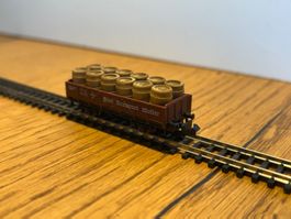 M1334: Güterwagen mit Fässer beladen (Spur N)