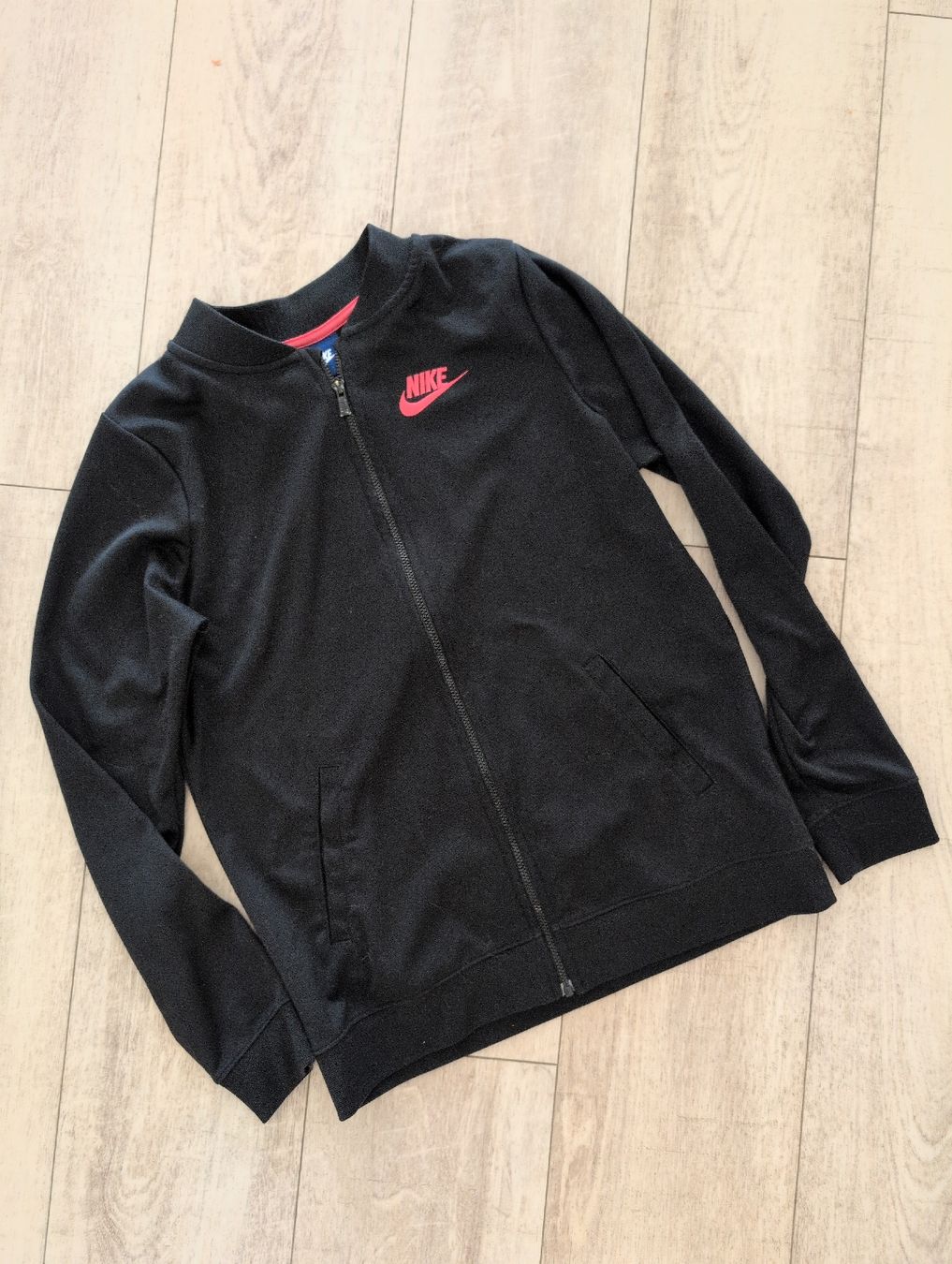 Nike Giacche: Nike Jacke, neuwertig, gr156-168 – Usato da Hagneck venduto da fischli80