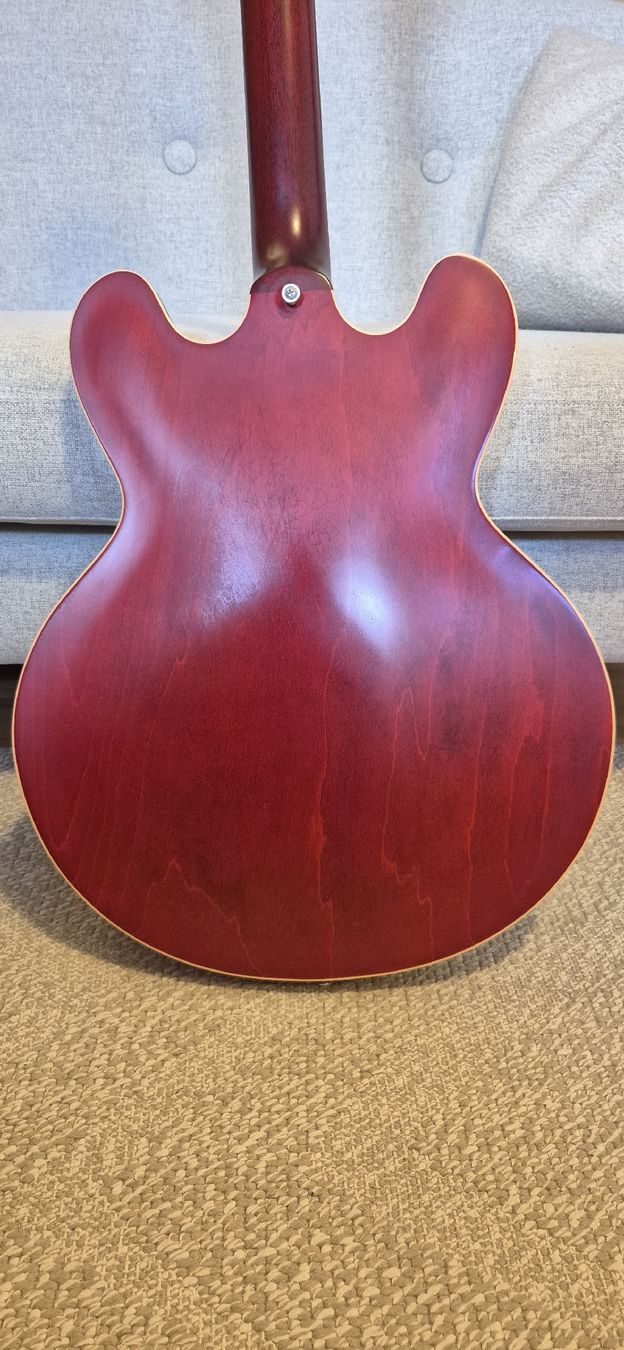 Gibson Instruments de musique: 2016 Gibson Memphis ES-335 Satin – D'occasion à Frauenfeld par Denny_Cook 4