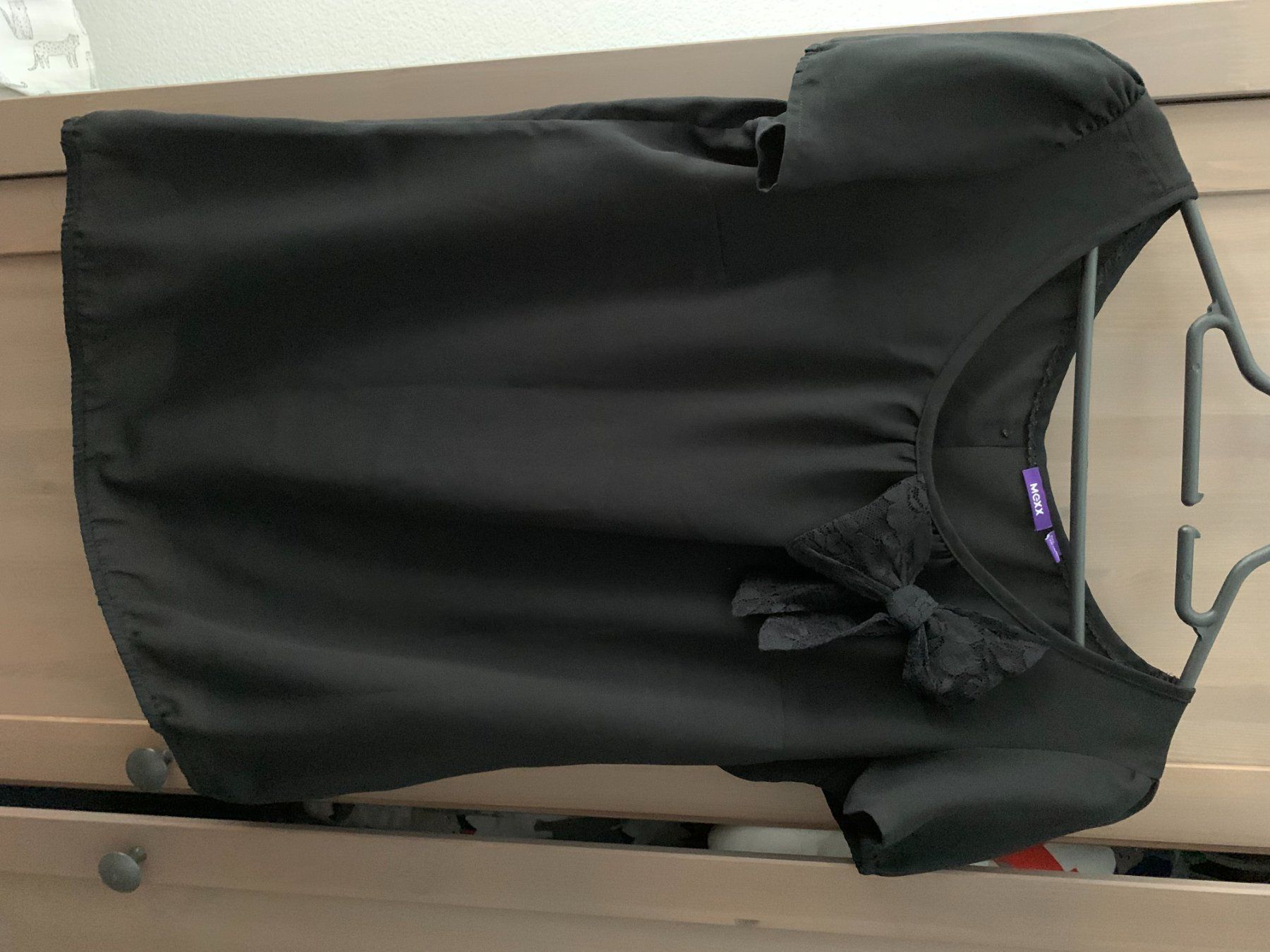 Mexx T-Shirts: MEXX Shirt Schwarz in Größe 38 – Gebraucht aus Wolfwil von NewGirl 3