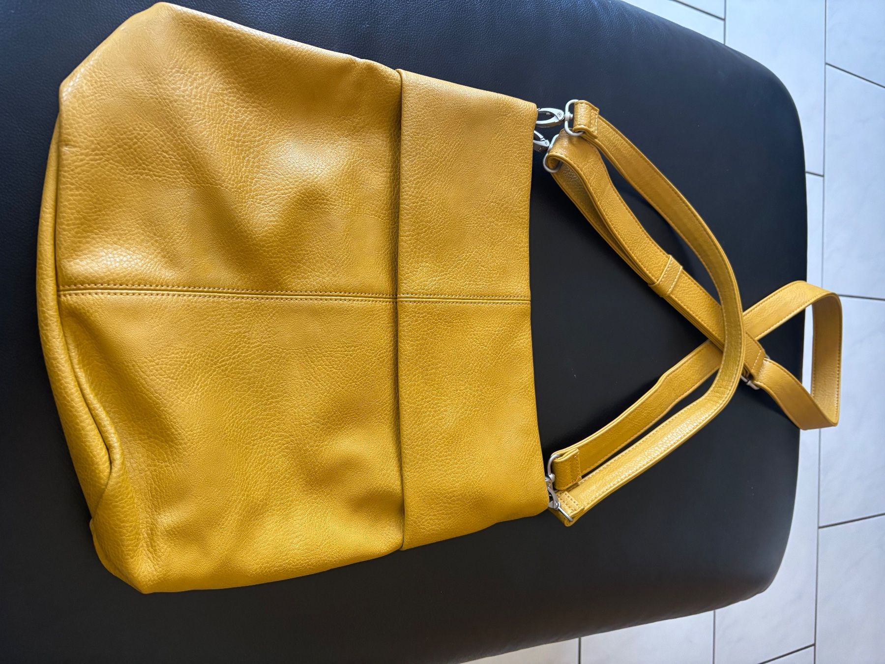 Zwei Taschen für Damen: Damen Tasche von ZWEI – Gebraucht aus Sutz von ber_nwq9 1