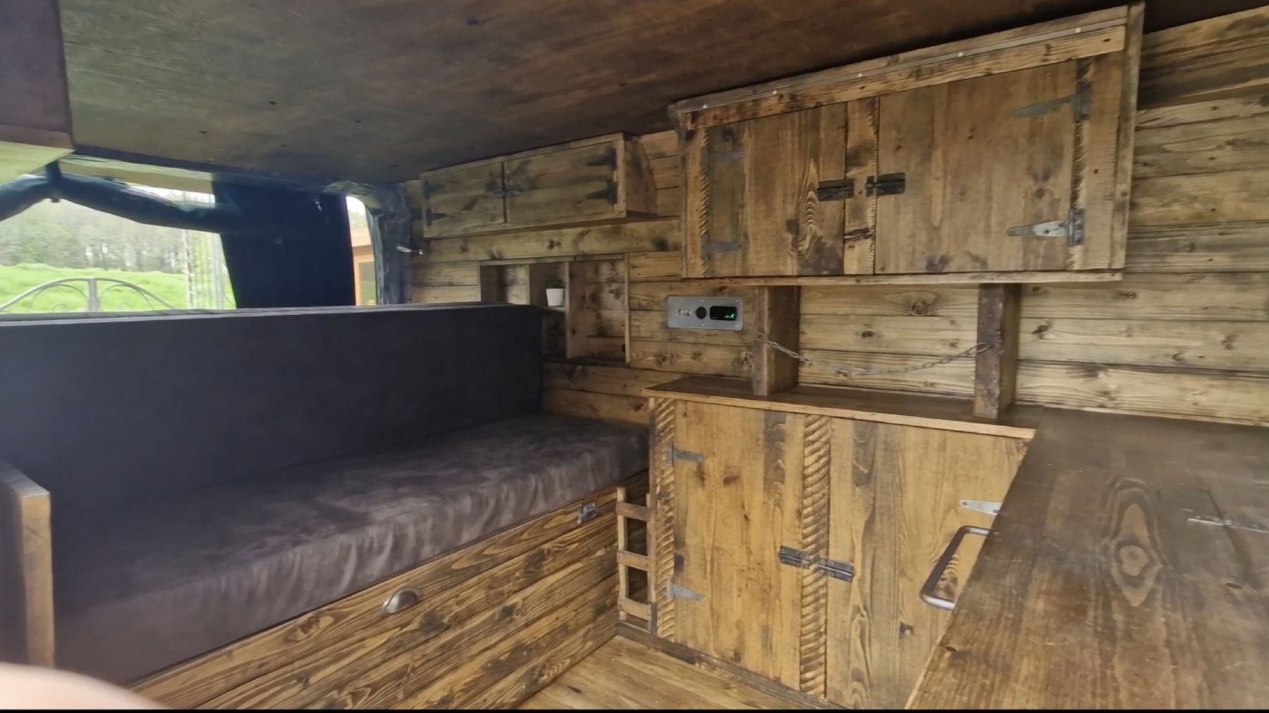 Ford Camping Fahrzeuge: Ford Transit Custom Camper Wohnmobil – Neu (gemäss Beschreibung) aus Küssnacht am Rigi von tim_27gg 3
