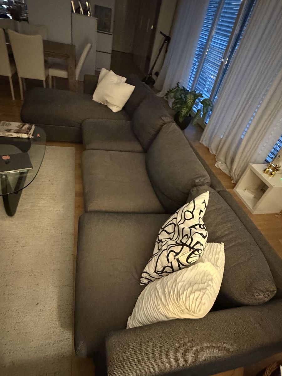 Sofas: Super Comfortable Large Sofa with Pull-Out Sofa Bed – D'occasion à Zürich par hdi_k2jw 2