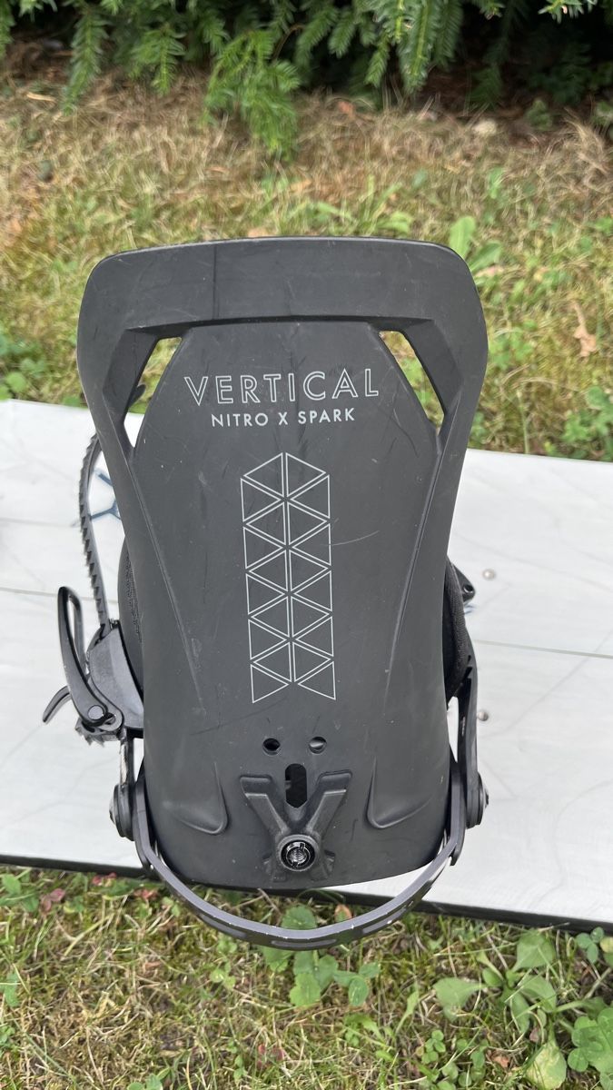 Jones Board: Splitboard Jones Solution mit Bindung und Zubehör  – Usato da Hölstein venduto da Superbee85 5