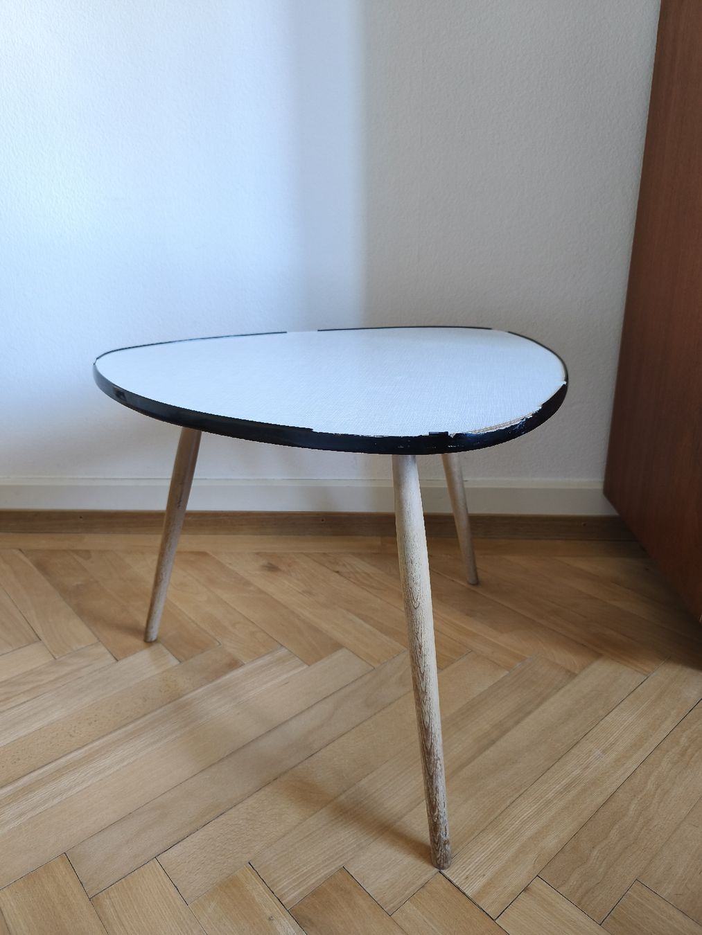 Tavoli: Table basse tripode vintage – Usato da Fribourg venduto da cla_x966