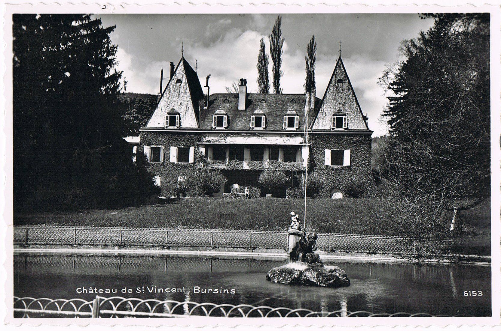 Cartoline postali: Bursins, Château de  St Vincent – Usato da Buchs AG venduto da Baerfisch