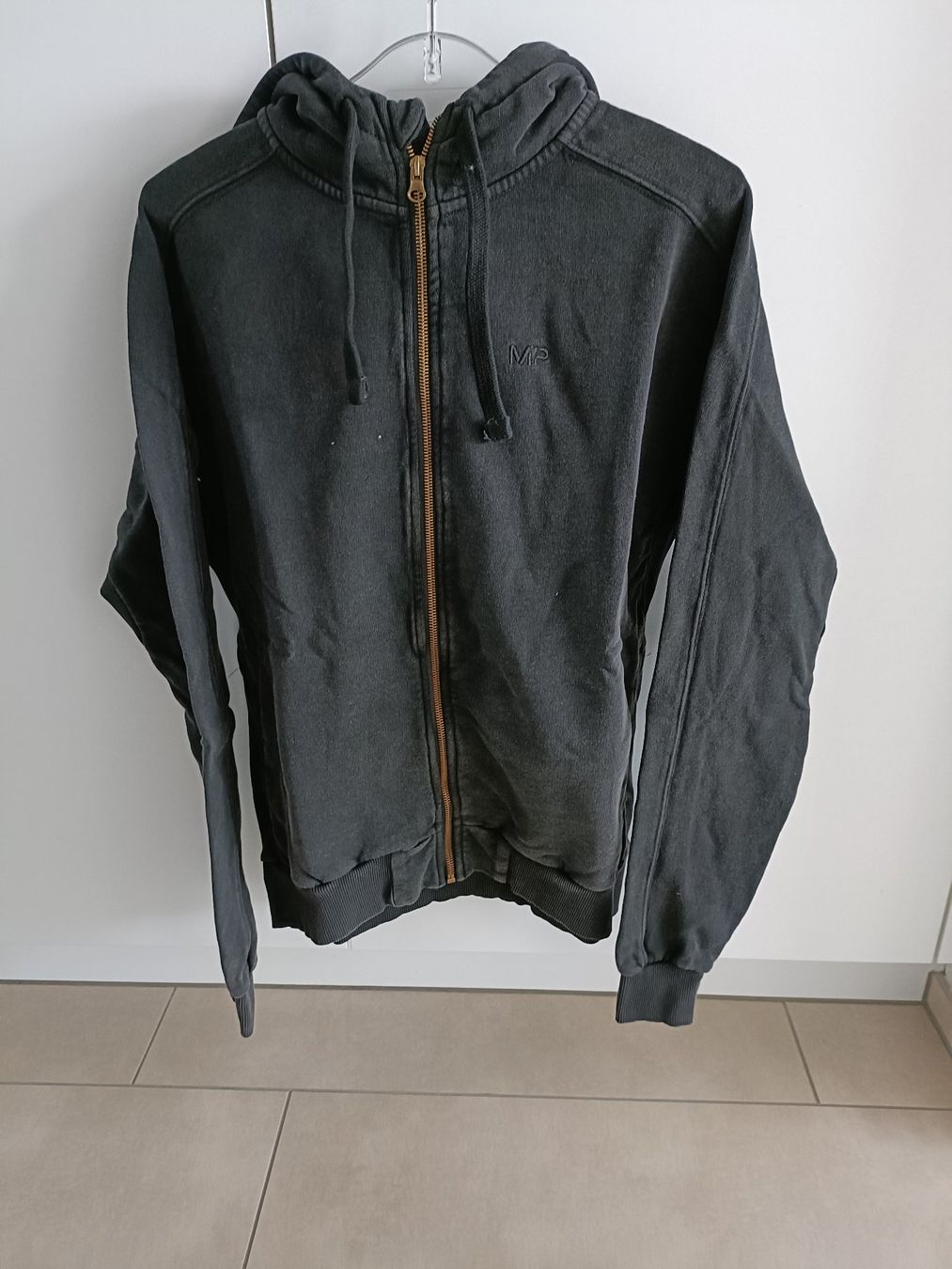 Maglioni & Felpe: Herren Trainings-Kapuzenpulli - Grösse XS – Nuovo e nell'imballaggio originale da Rickenbach b. Wil venduto da Kth_v8