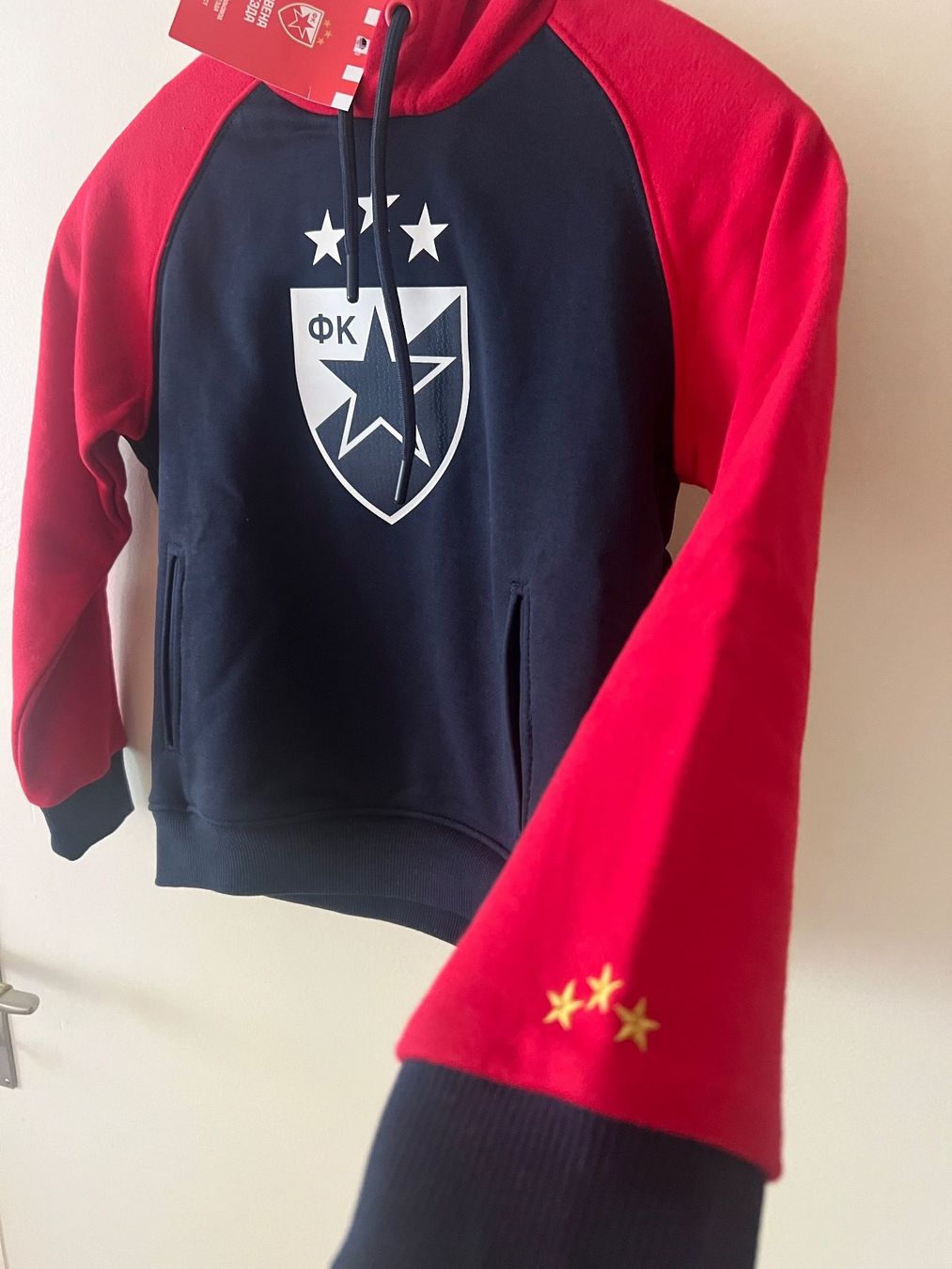 Maglioni & Felpe: FK Crvena Zvezda Kinderpullover – Nuovo e nell'imballaggio originale da Bern venduto da No1e 2