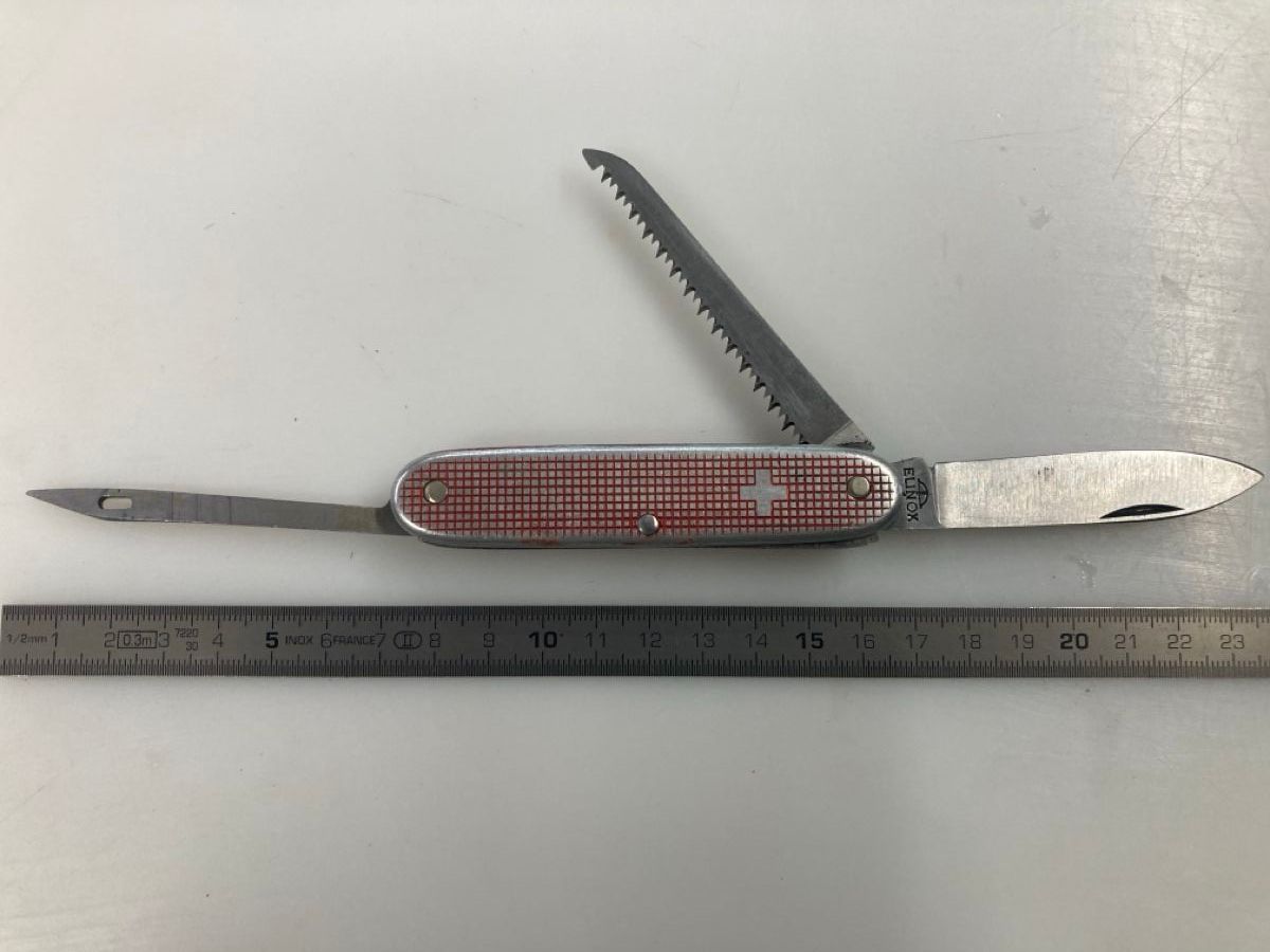 Victorinox Couteaux de poche: Sackmesser – D'occasion à Krauchthal par colligio