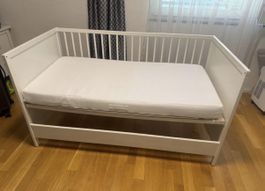 IKEA Babybett inkl. Matratze & Matratzenschoner