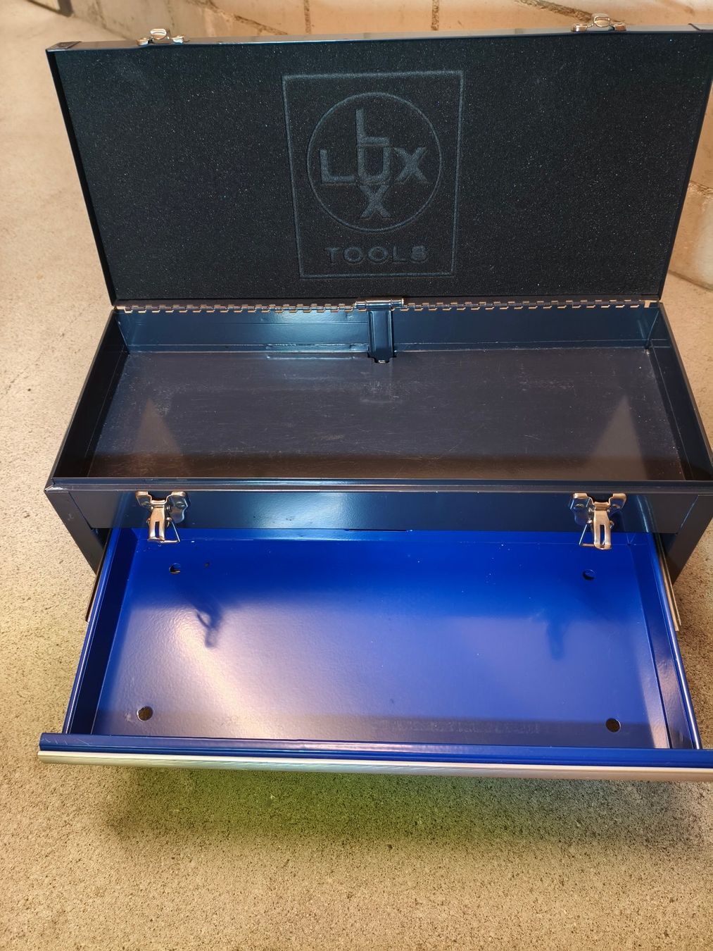 Lux Tutti gli attrezzi: Werkzeugkoffer von Lux – Usato da Ehrendingen venduto da thegreat1 2