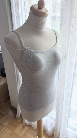 UNIQLO Bra Tanktop