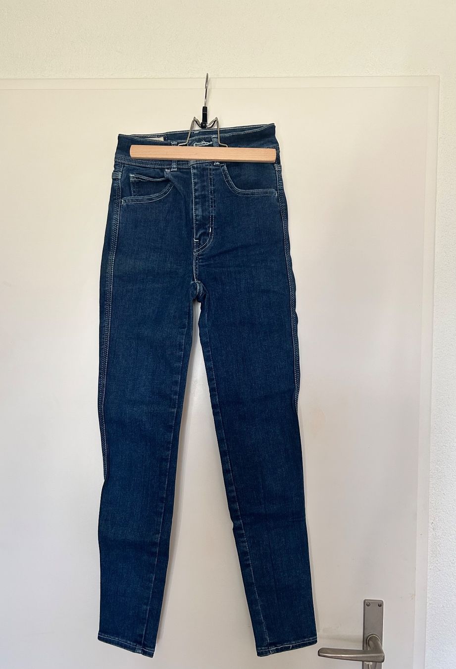 Levi's Jeans: Levi's  Jeans Damenhosen – Nuovo (secondo la descrizione) da Bad Ragaz venduto da ocl_2fyc