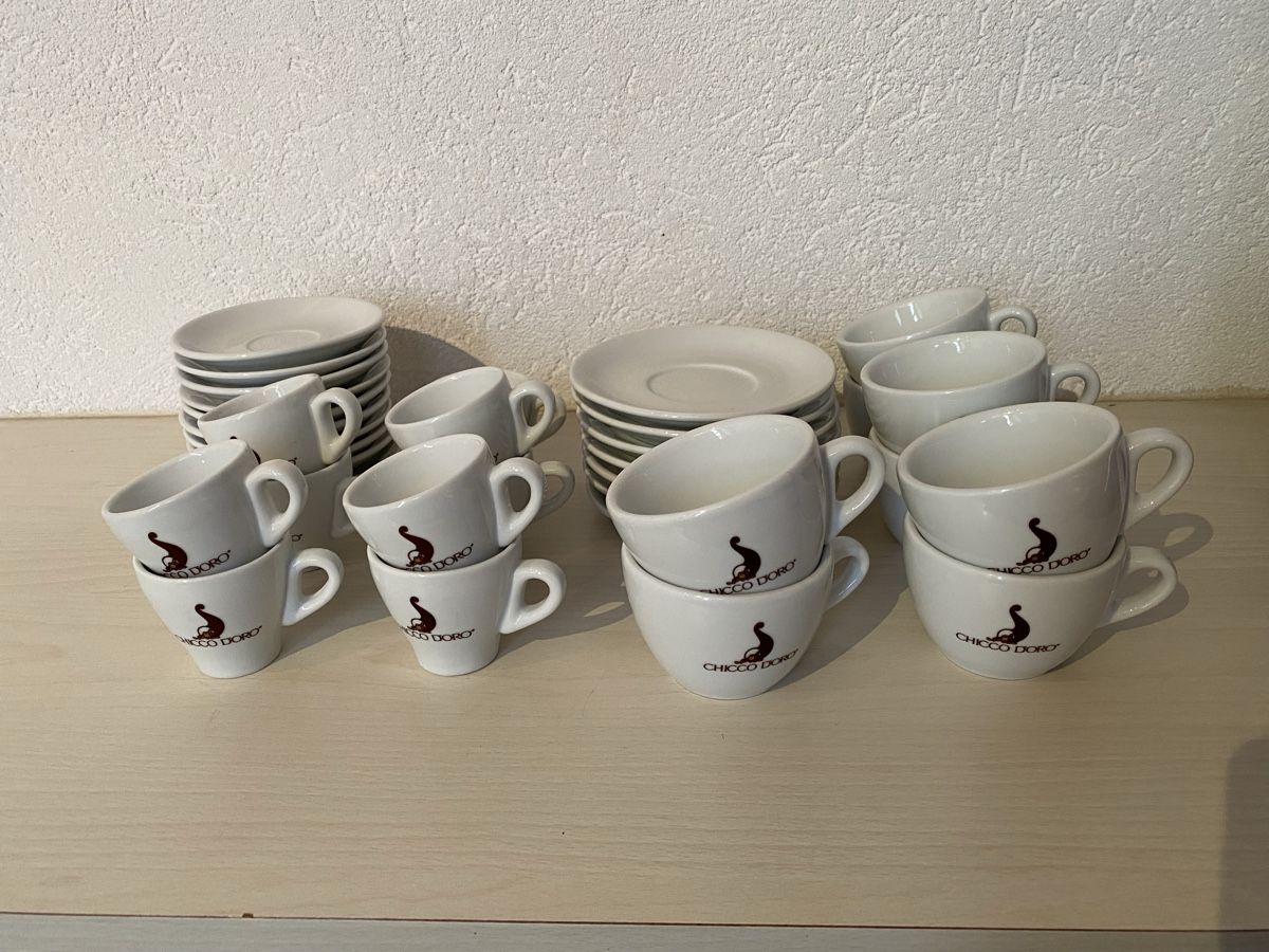 Set di piatti: Kaffeeservice von Chicco Doro 34 Teile – Usato da Hägglingen venduto da kar_v9qf