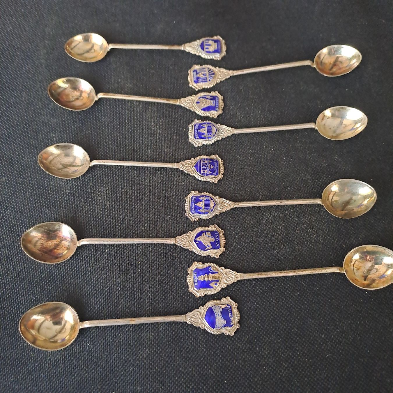 Cucchiai: 9 India Sterling Silver 925 Klein Löffel  mit Email – Usato da Adliswil venduto da globill