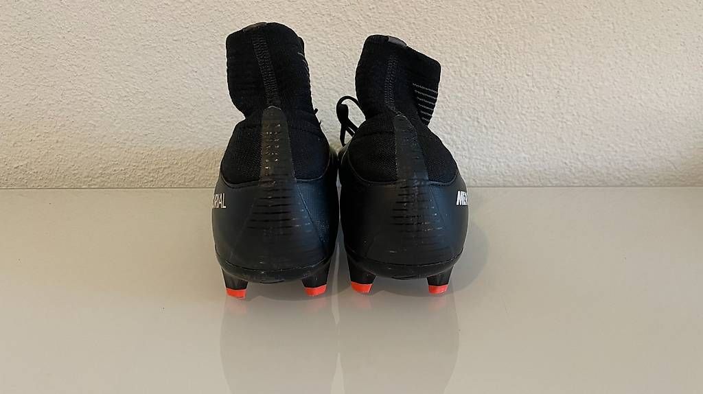 Scarpe da uomo: Fussballschuh in Grösse 38 – Usato da Jona venduto da Peterli_14 3