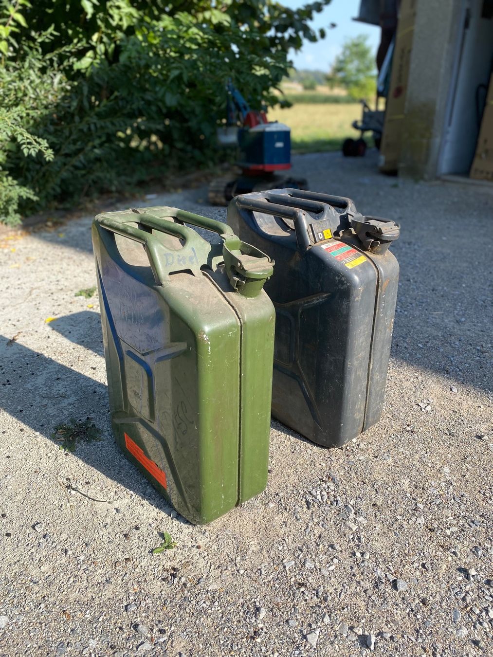 Taniche per benzina: 2x Dieselkanister 20 L – Usato da Ottikon venduto da Husky96 1