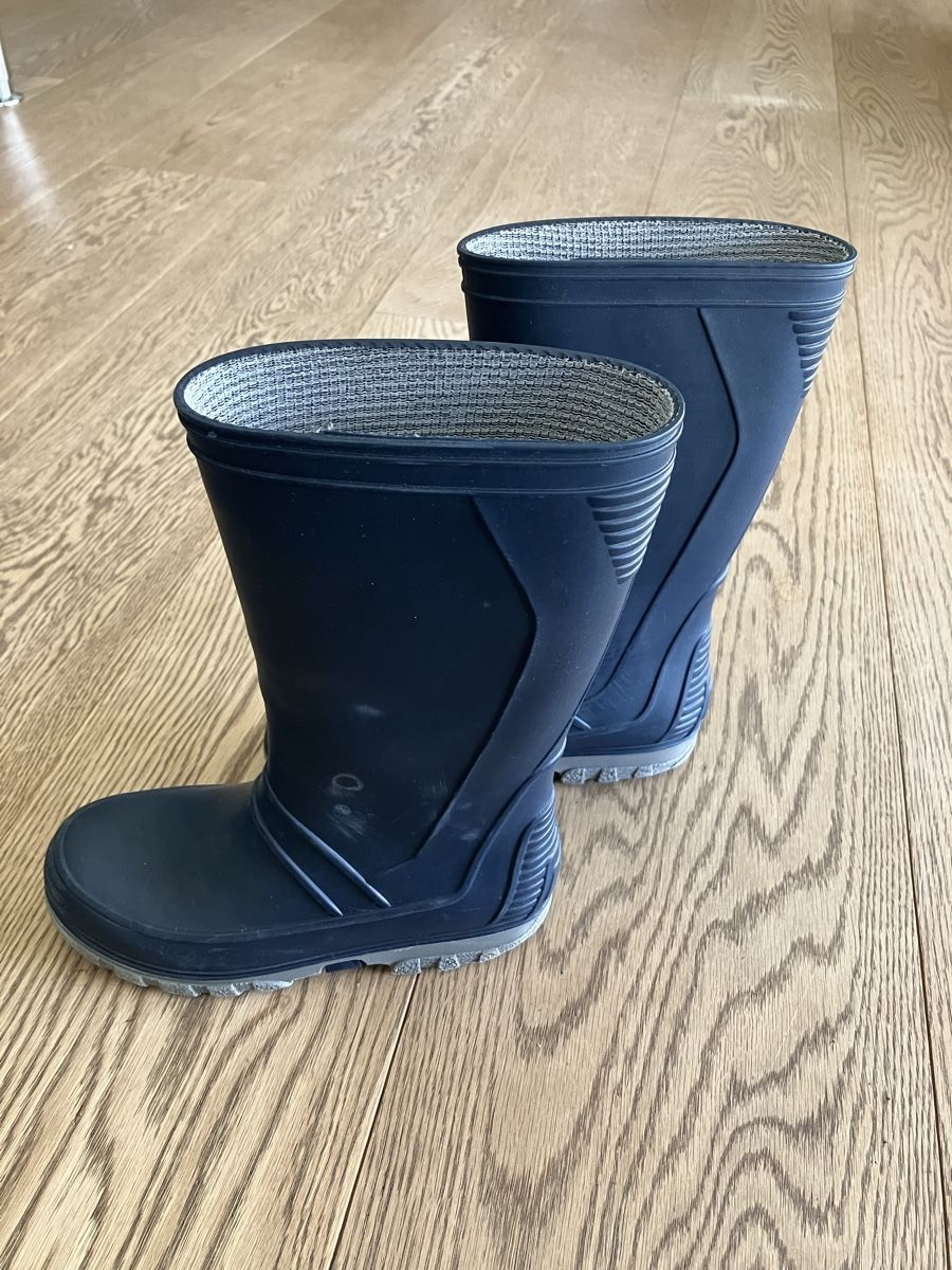 Spirale Schuhe für Jungen: Gummistiefel dunkelblau Grösse 28 – Gebraucht aus Cham von Liliane78 2