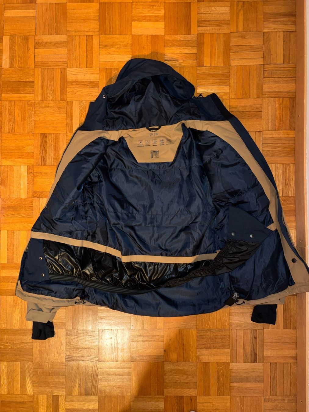 Giacche: Veste de ski Crivit bleu beige taille M – Usato da Meyrin venduto da Moose07 1
