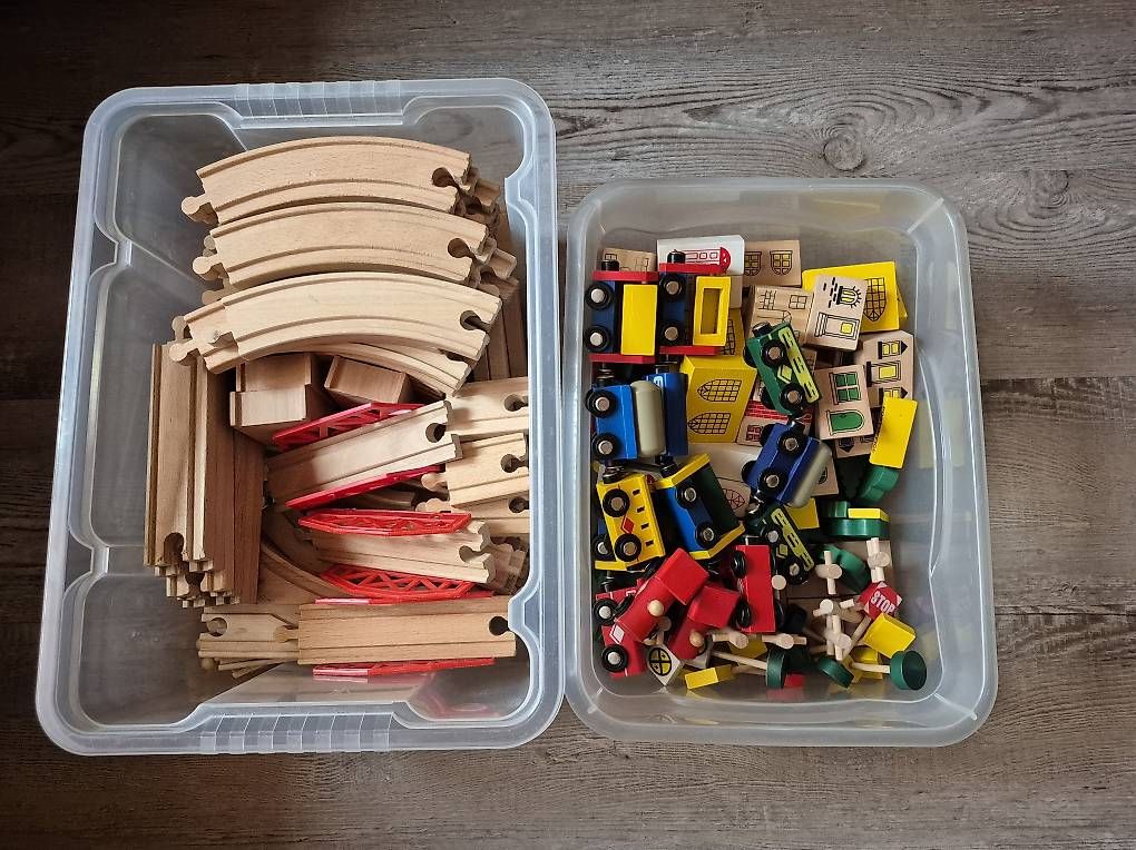 Spielzeuge: Brio Eisenbahn plus Zubehör  – Gebraucht aus Hirschthal von tinek 2
