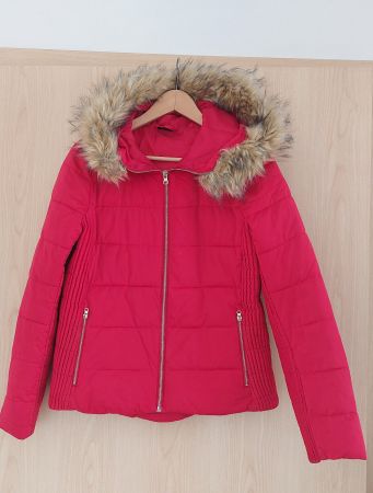 Damen Übergangsjacke, Grösse 38, rot mit Kapuze und Fellrand