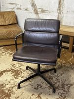Vitra  EA 208