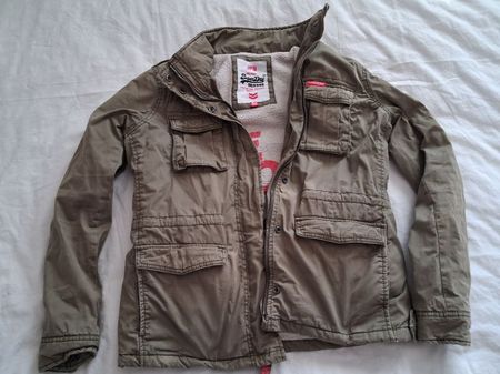Superdry Winter/Herbstjacke olive gefüttert Gr M wie neu