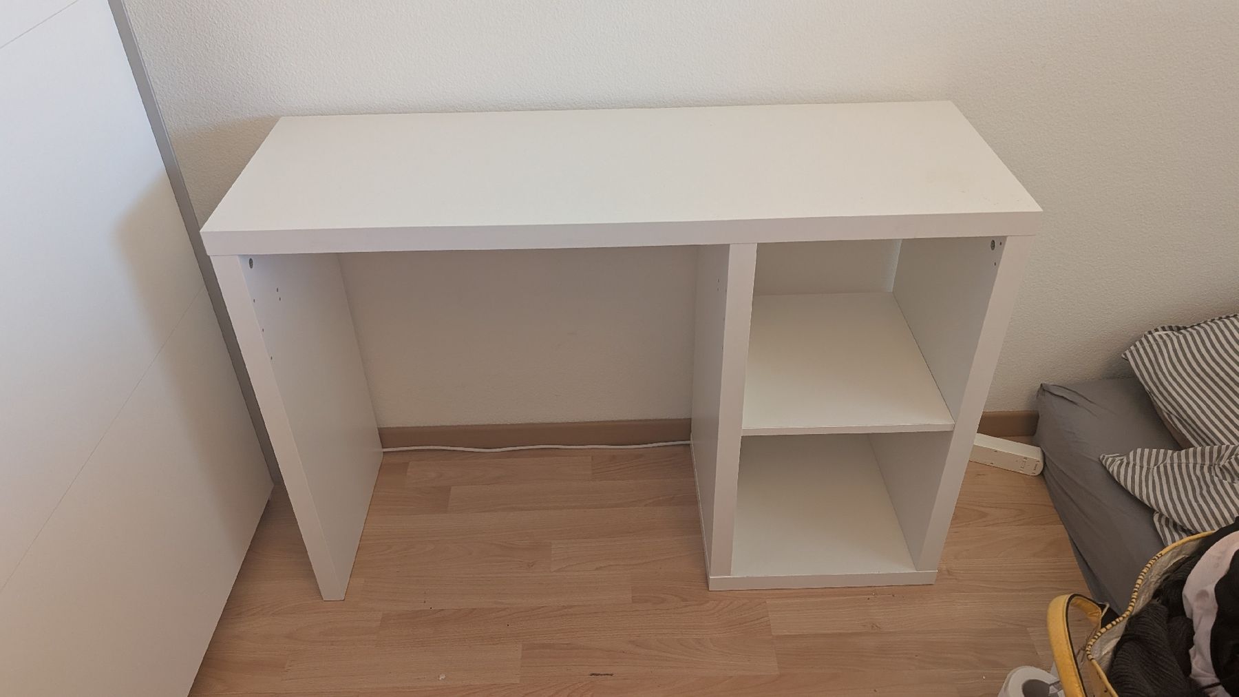 Ikea Scrivanie: IKEA KALLAX Schreibtisch – Usato da Glattbrugg venduto da nat_rq6p