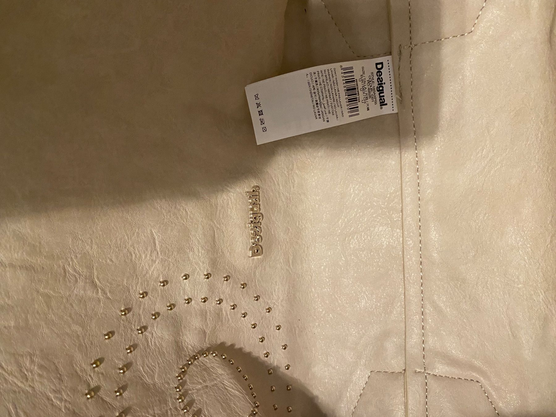 Desigual Sacs femmes: Damentasche  desigual – D'occasion à Pfungen par Sheki56 3